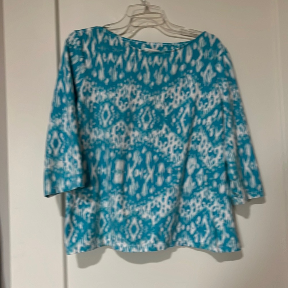 Chicos size 2 US size 12 turquoise and white top